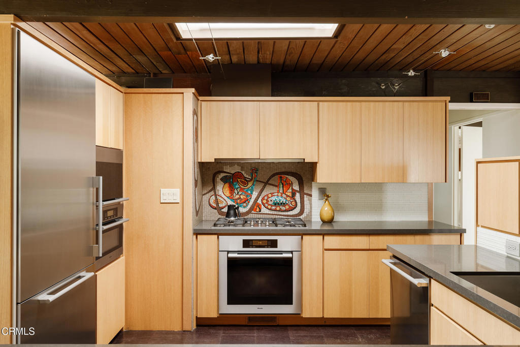 MLS #P1-24104 image #10