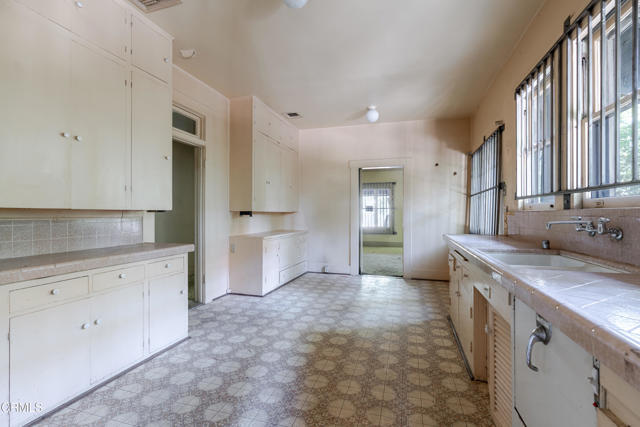 MLS #P1-24310 image #25