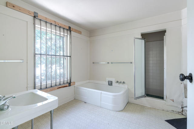 MLS #P1-24311 image #32