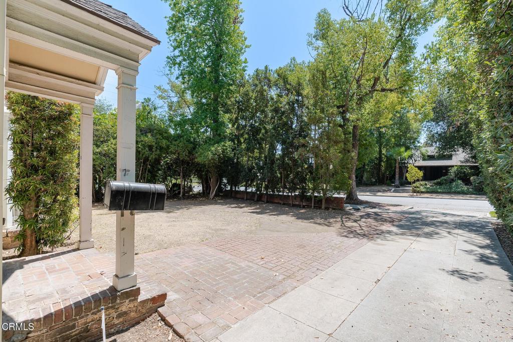 MLS #P1-24313 image #2