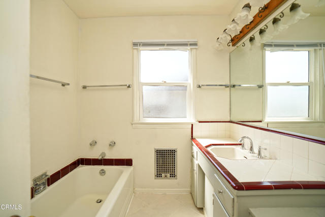 MLS #P1-24362 image #9