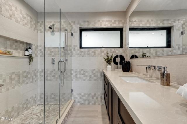 MLS #P1-24500 image #24