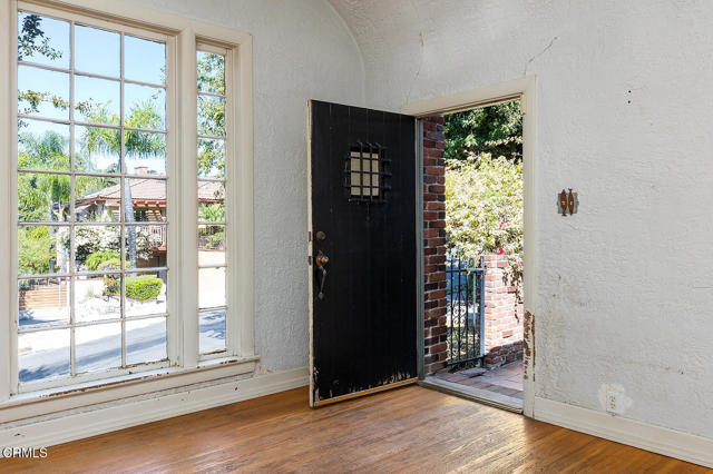 MLS #P1-24604 image #3