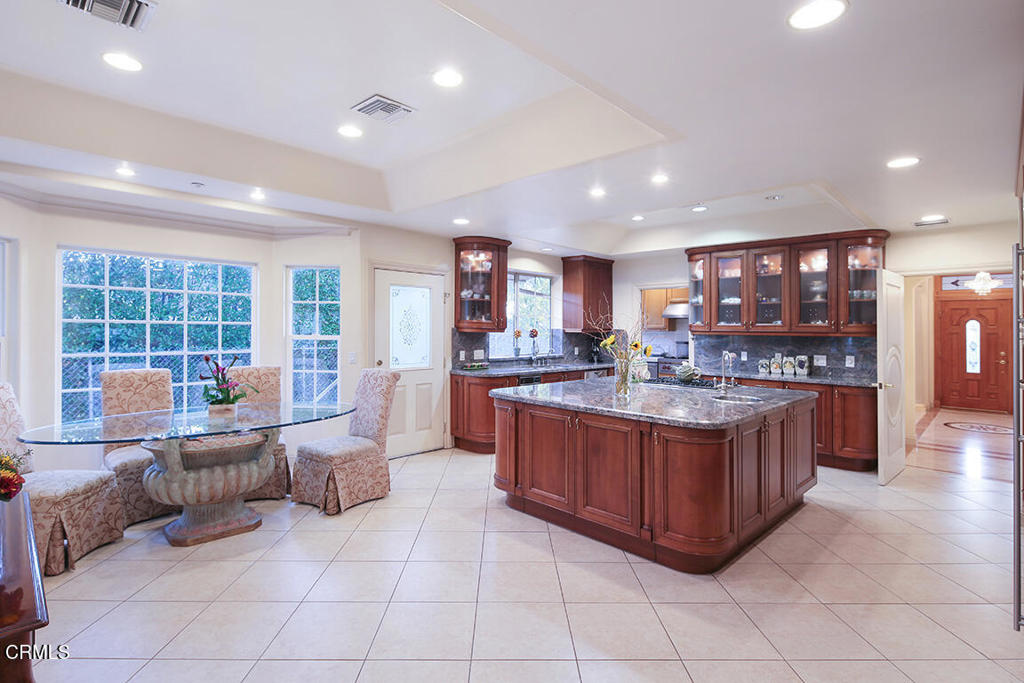 MLS #P1-24629 image #18