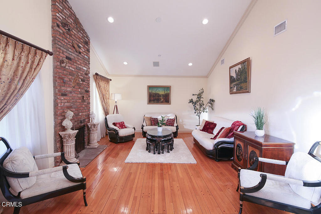 MLS #P1-24629 image #5