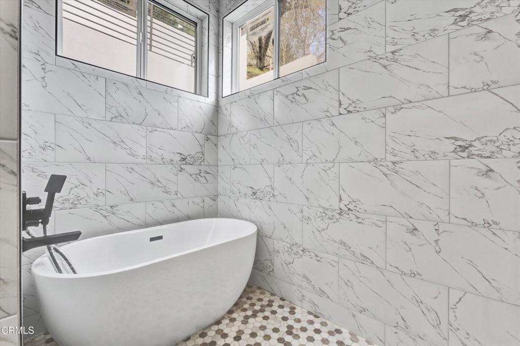 MLS #P1-24756 image #24