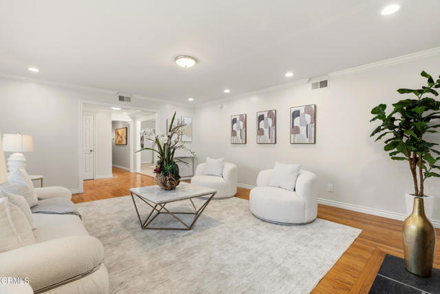 MLS #P1-24830 image #9