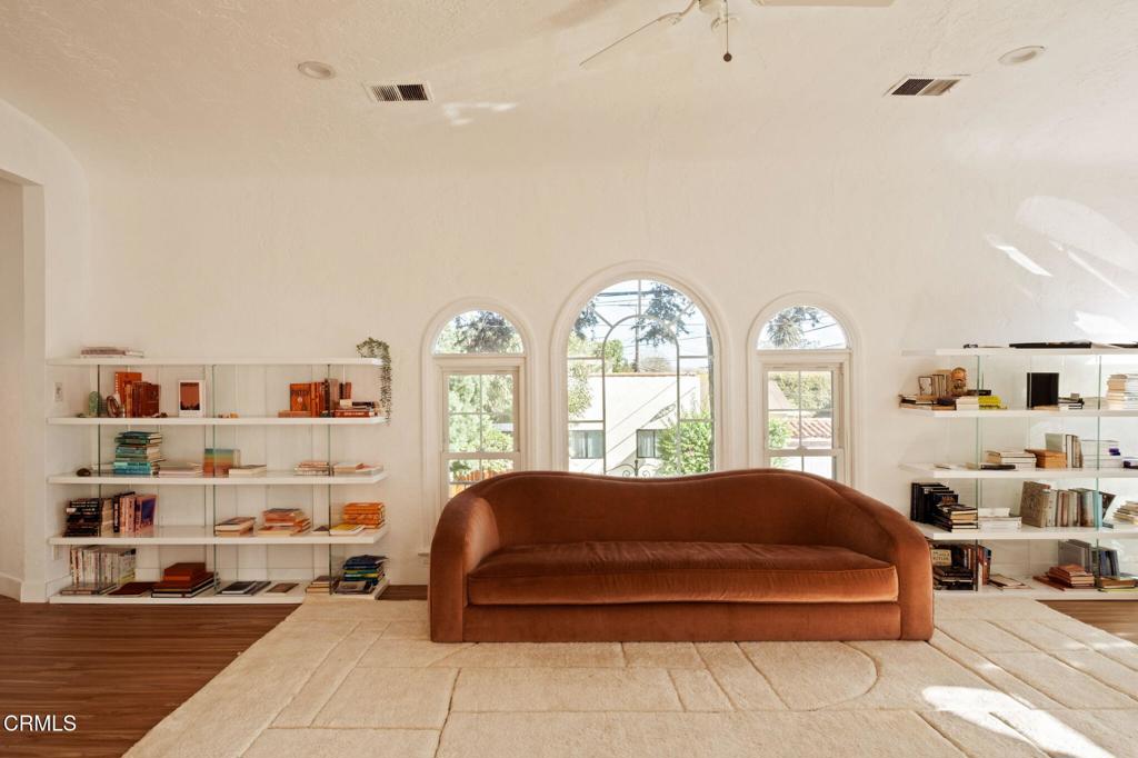 MLS #P1-24831 image #2