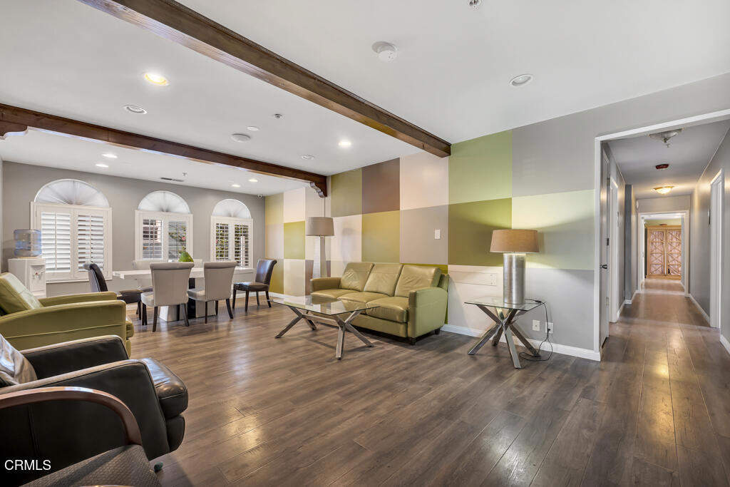 MLS #P1-24850 image #1