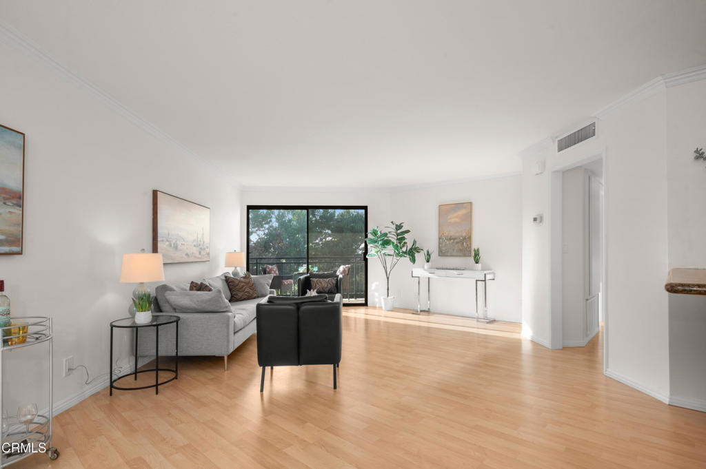 MLS #P1-24862 image #5