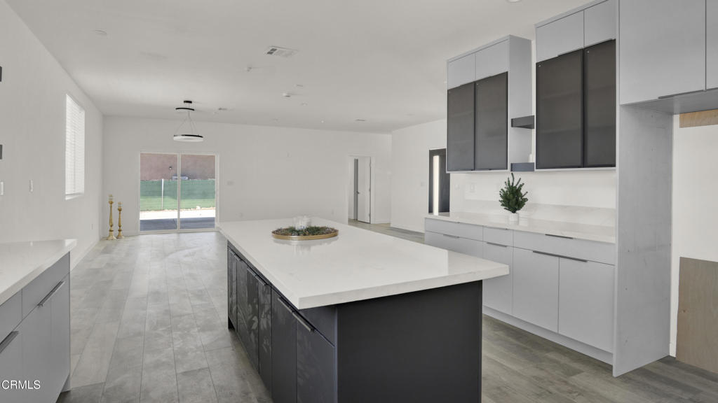 MLS #P1-24892 image #12