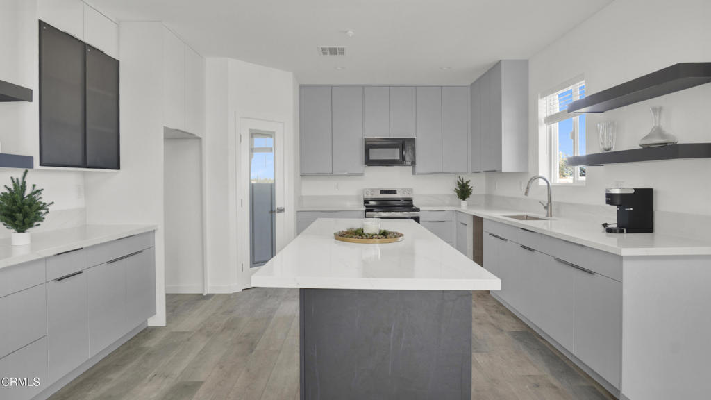 MLS #P1-24892 image #13