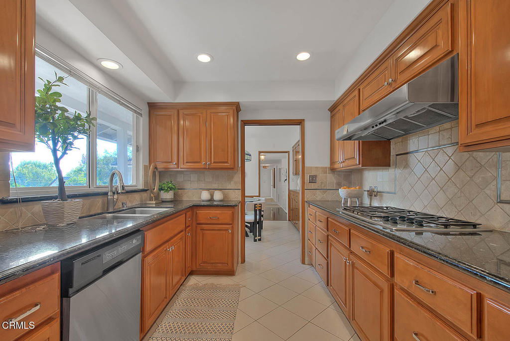 MLS #P1-24893 image #5