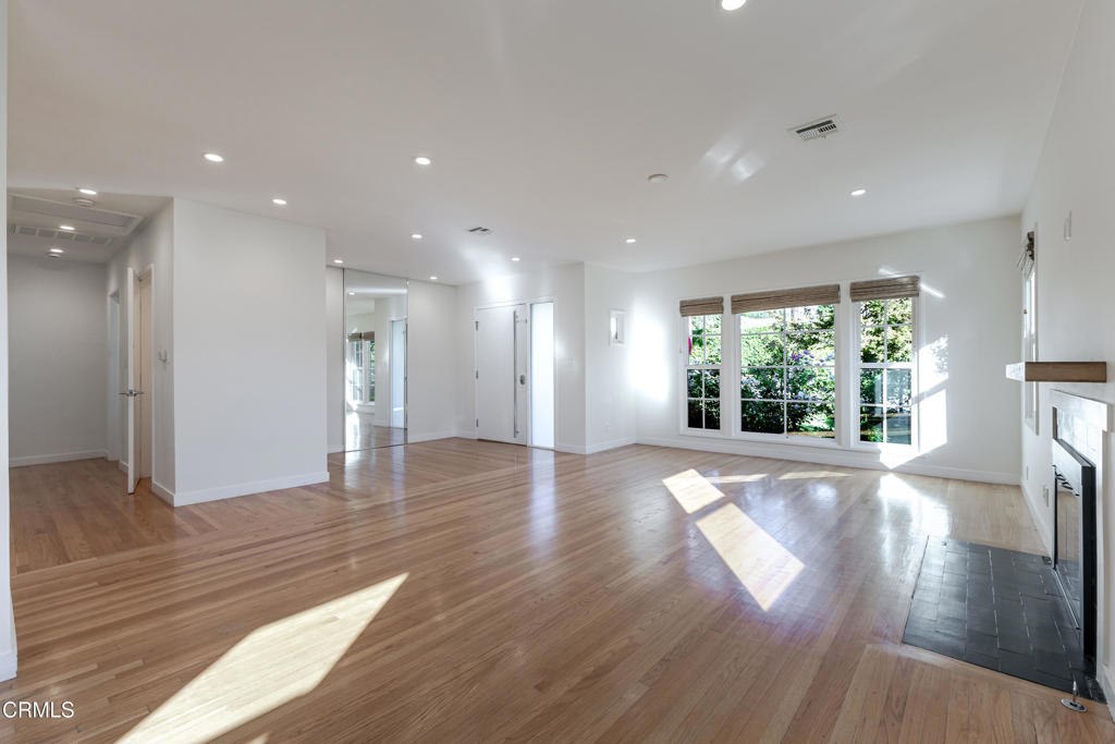 MLS #P1-24915 image #9