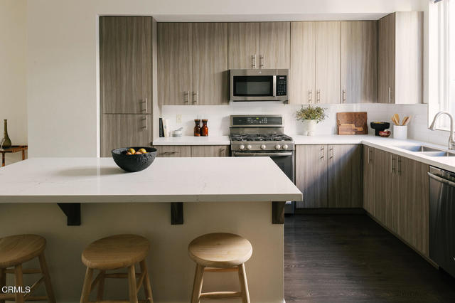 MLS #P1-24923 image #5