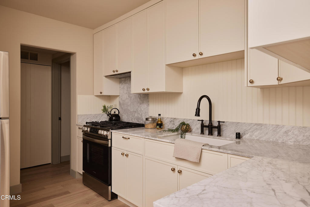 MLS #P1-24982 image #12