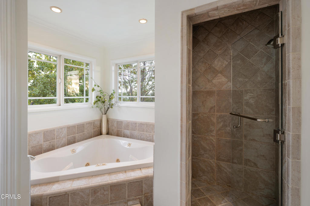 MLS #P1-24999 image #33