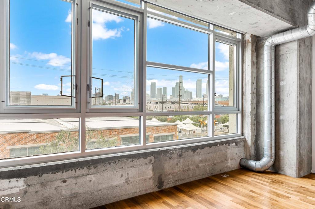 MLS #P1-25004 image #2