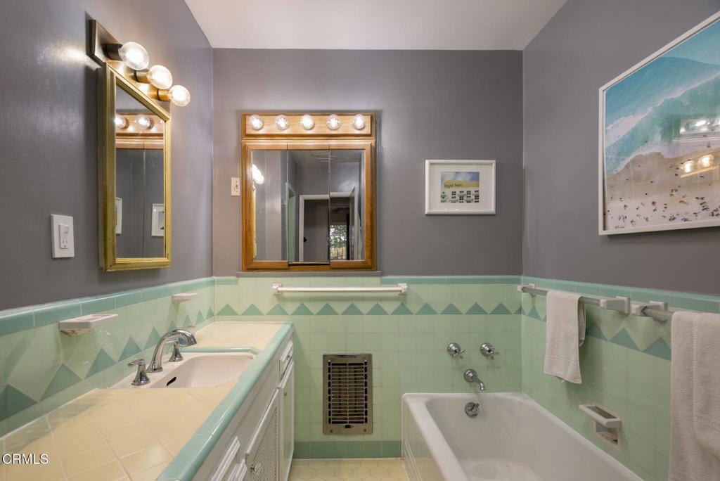 MLS #P1-25012 image #21