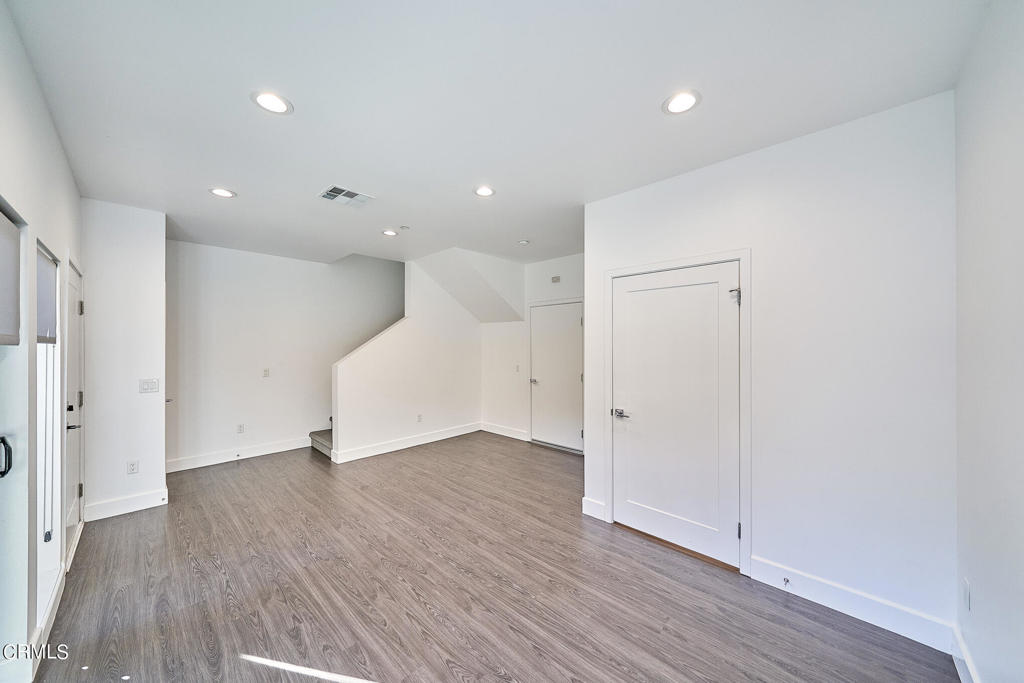 MLS #P1-25014 image #9