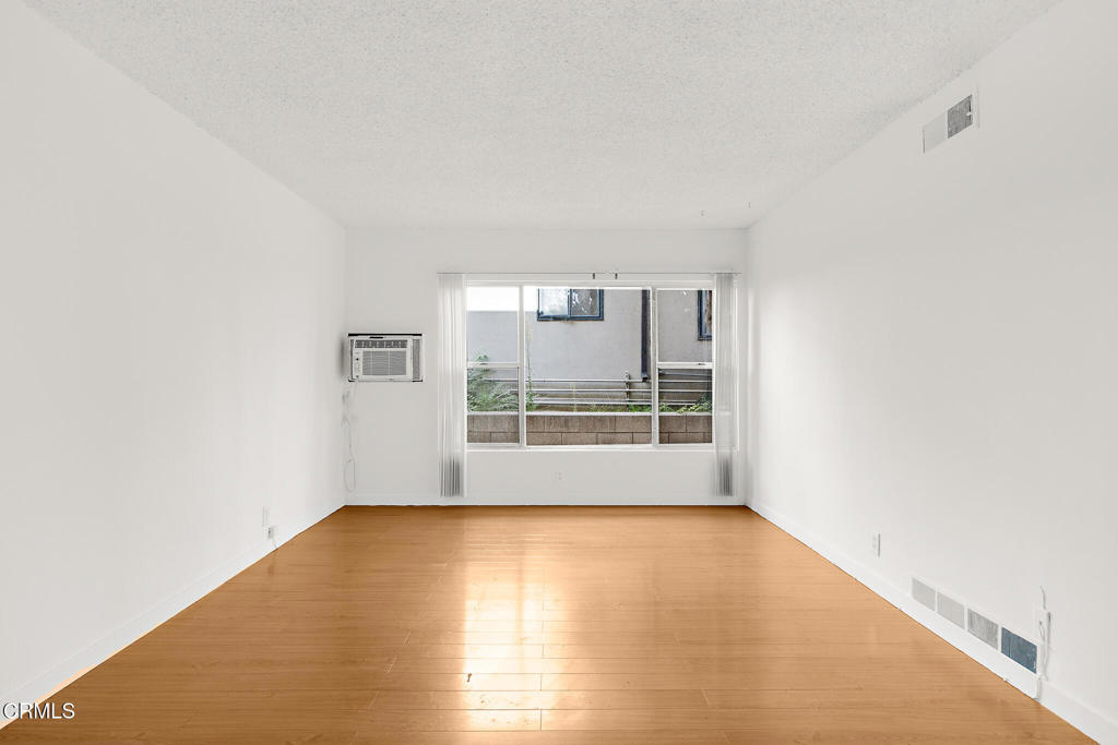 MLS #P1-25025 image #12