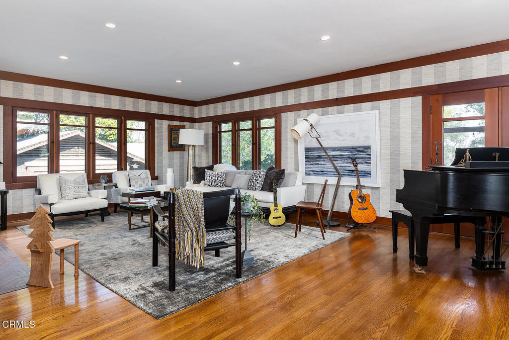 MLS #P1-25028 image #4