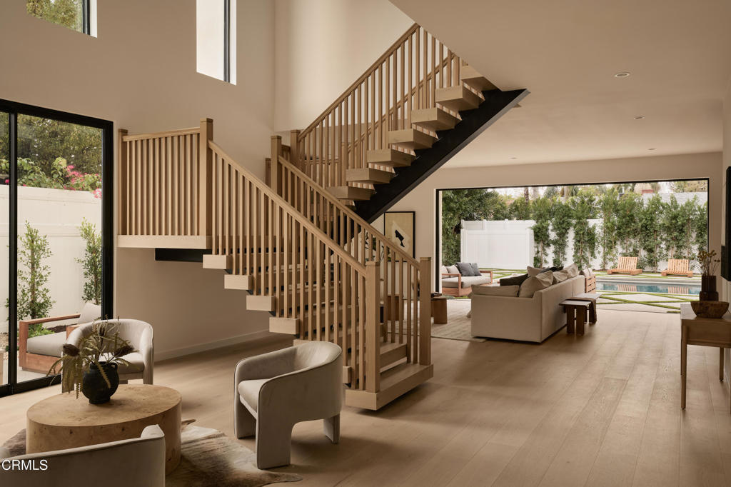 MLS #P1-25029 image #1