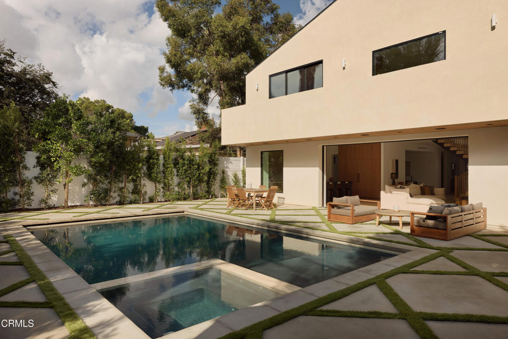 MLS #P1-25029 image #31