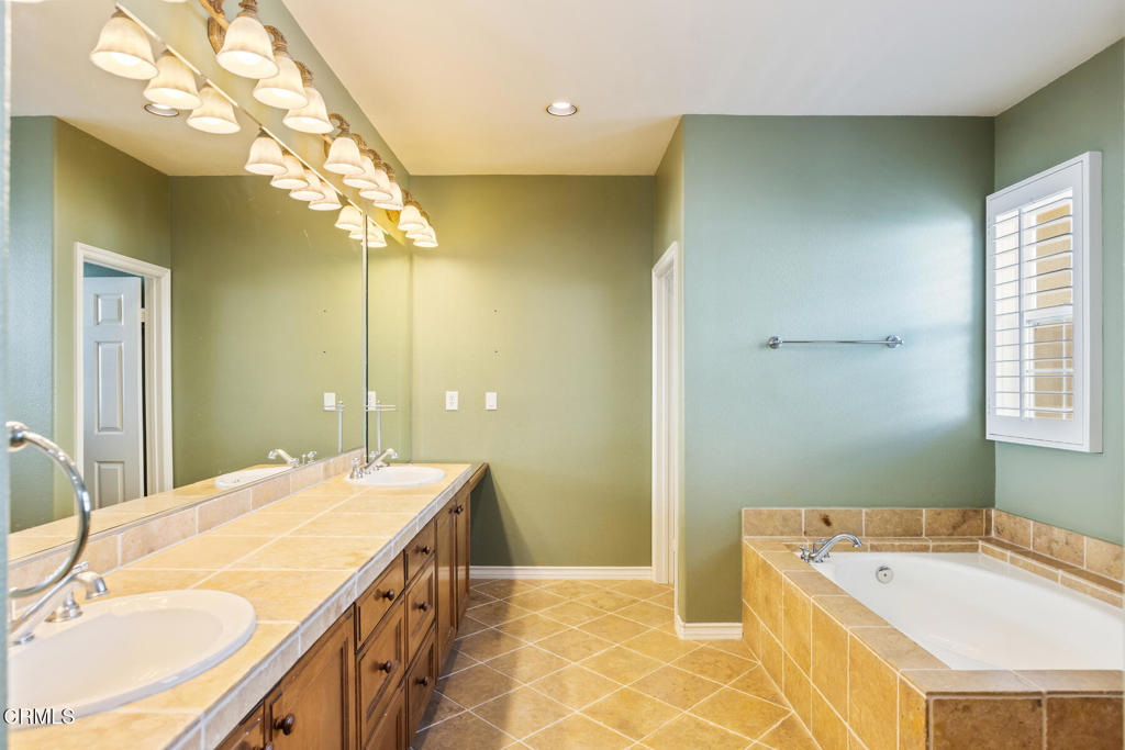 MLS #P1-25035 image #18