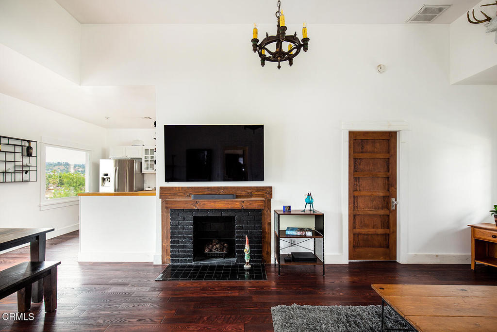 MLS #P1-25082 image #10