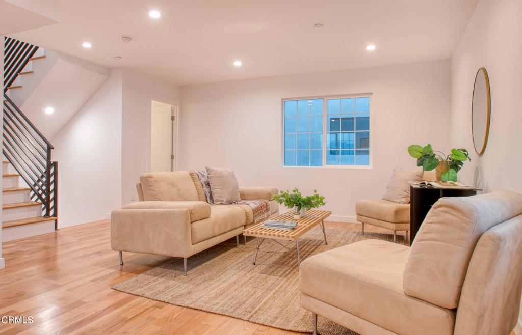 MLS #P1-25123 image #2