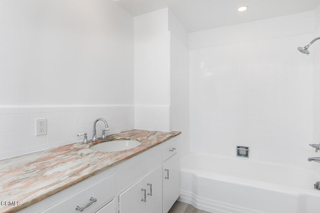 MLS #P1-25129 image #21