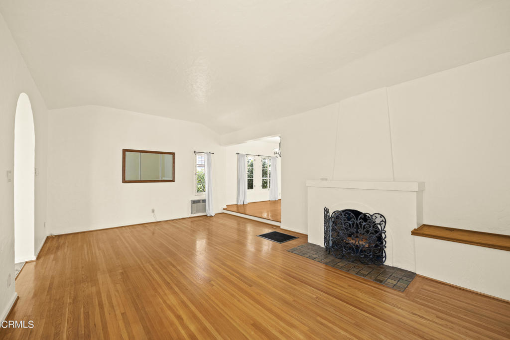 MLS #P1-25313 image #4