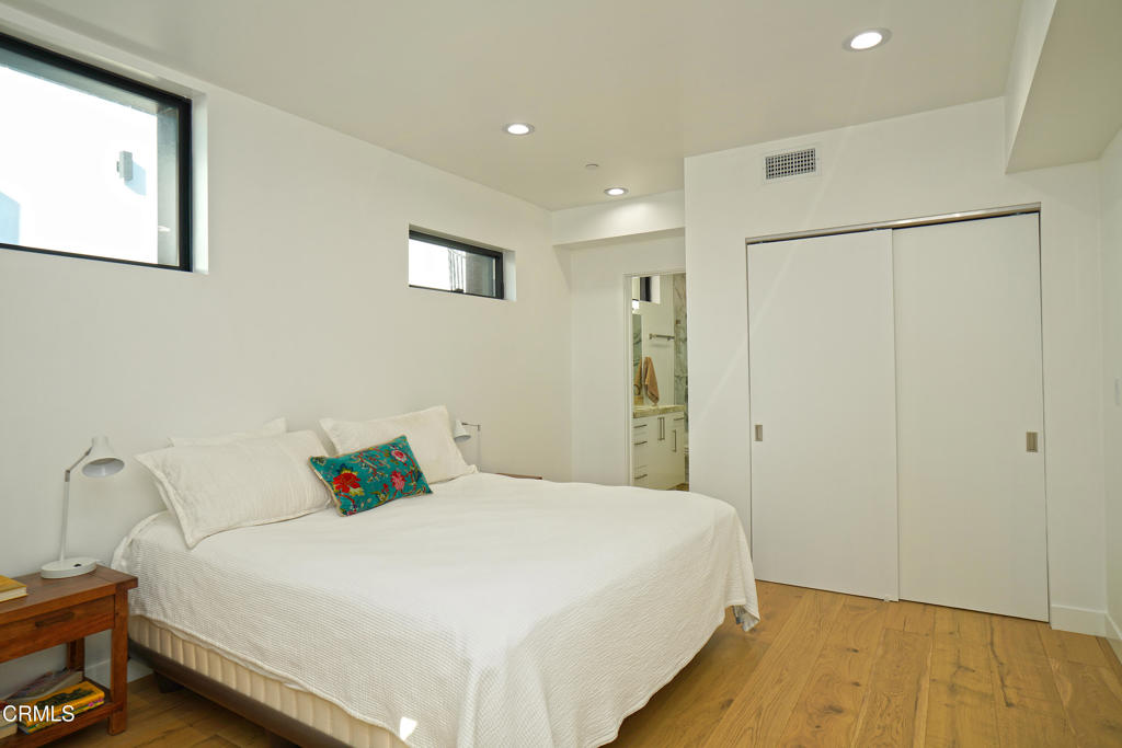 MLS #P1-25442 image #24