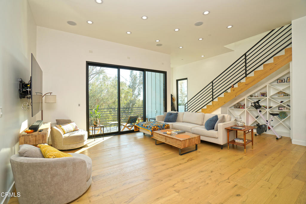 MLS #P1-25442 image #3