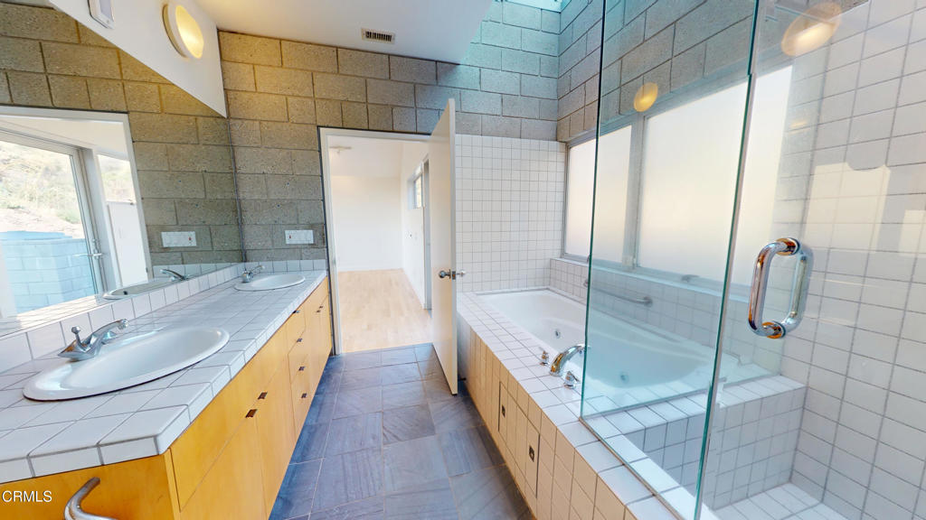 MLS #P1-25478 image #10