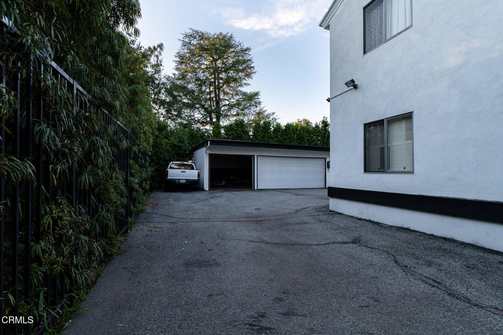 MLS #P1-25563 image #25