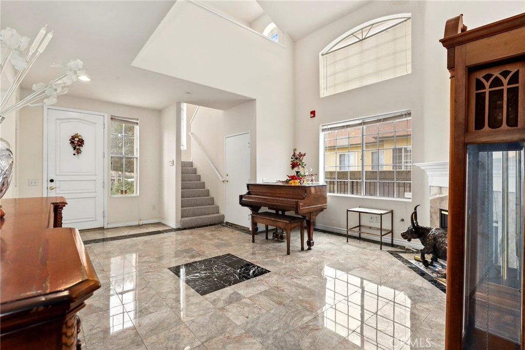 MLS #PF25155272 image #1