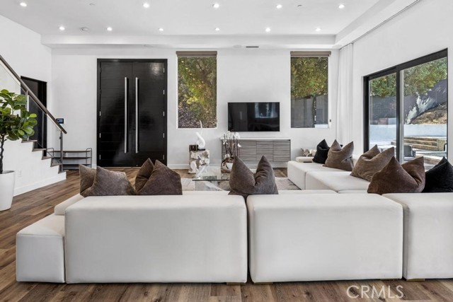 MLS #PF25226520 image #1