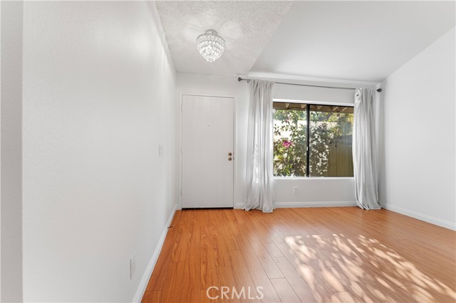 MLS #OC25237989 image #1