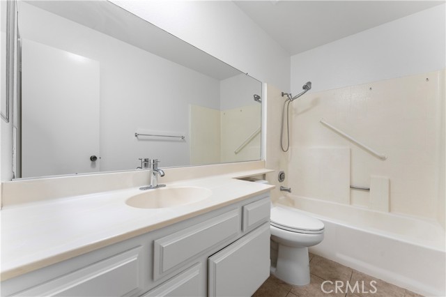 MLS #OC25237989 image #15