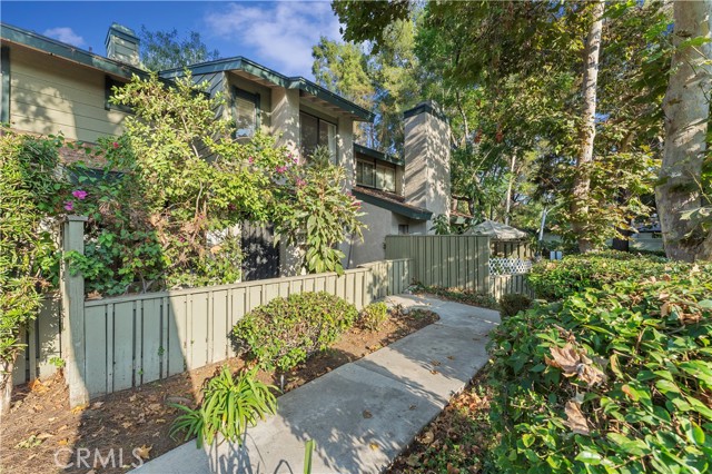 MLS #OC25237989 image #21