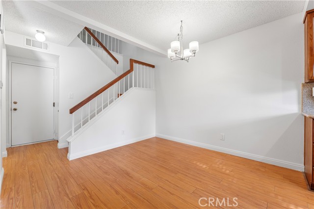 MLS #OC25237989 image #4