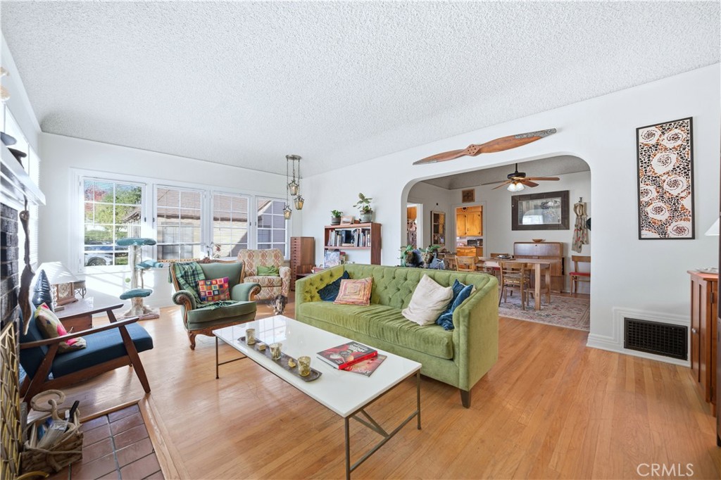 MLS #PF25272053 image #1