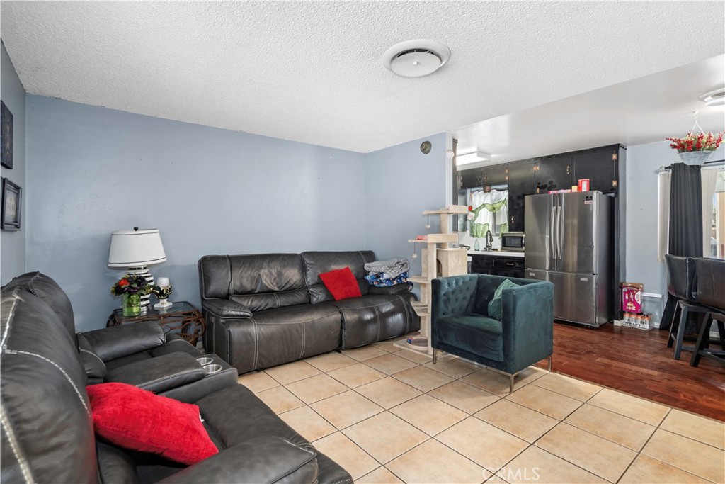 MLS #PI25191797 image #5