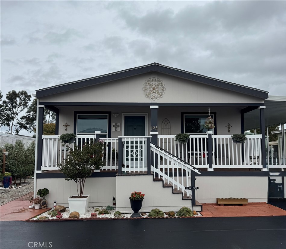 MLS #PI25261361 image #0