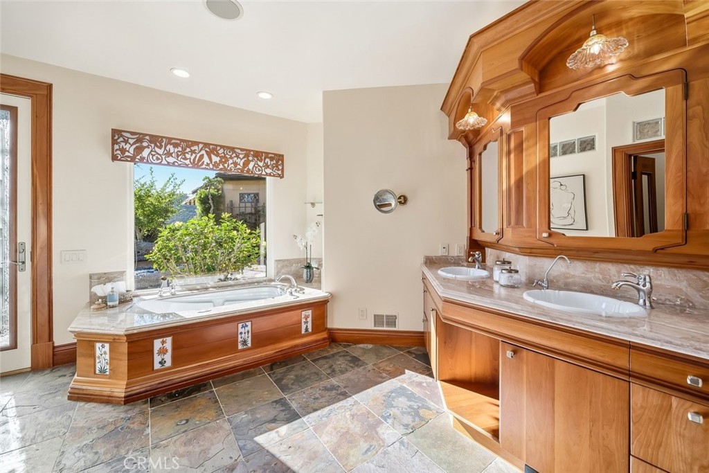 MLS #PI26016970 image #21