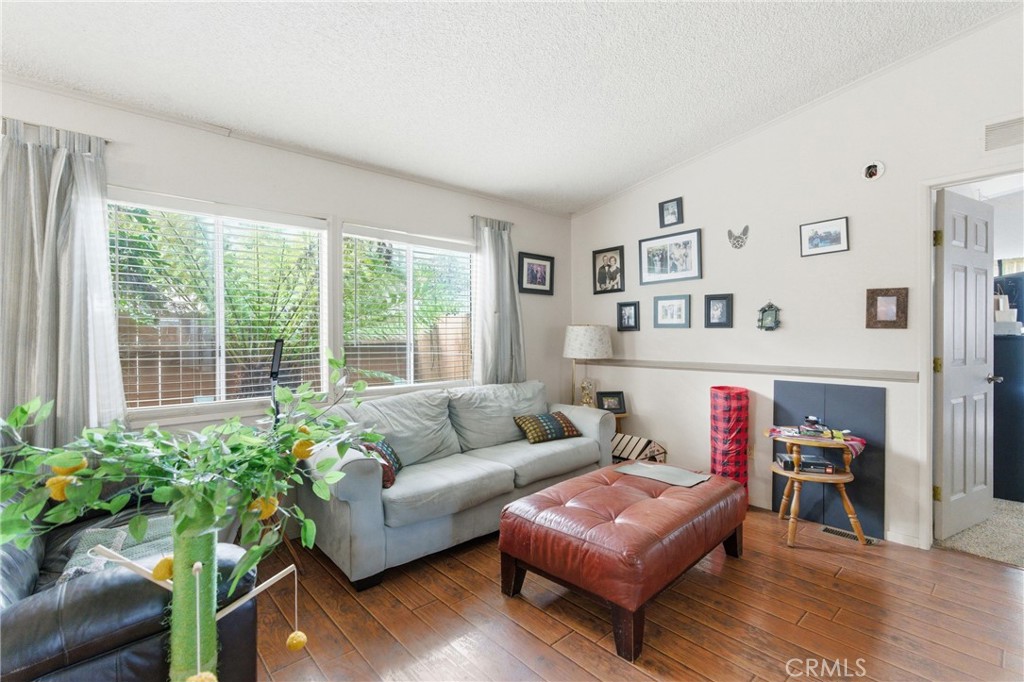 MLS #PI26018717 image #3