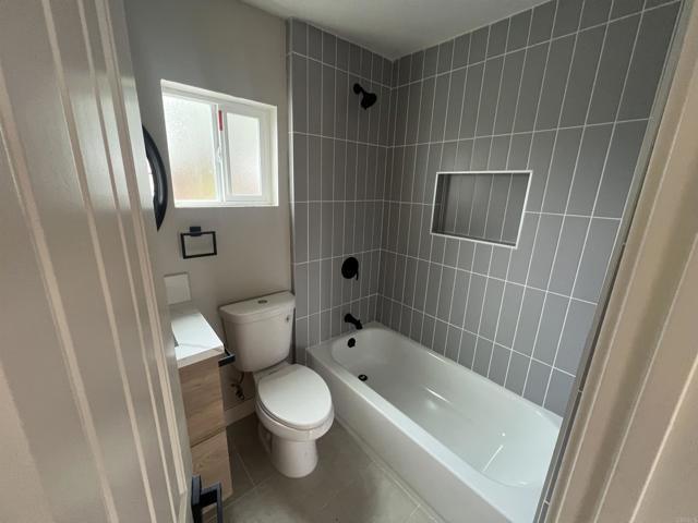 MLS #250018232SD image #18