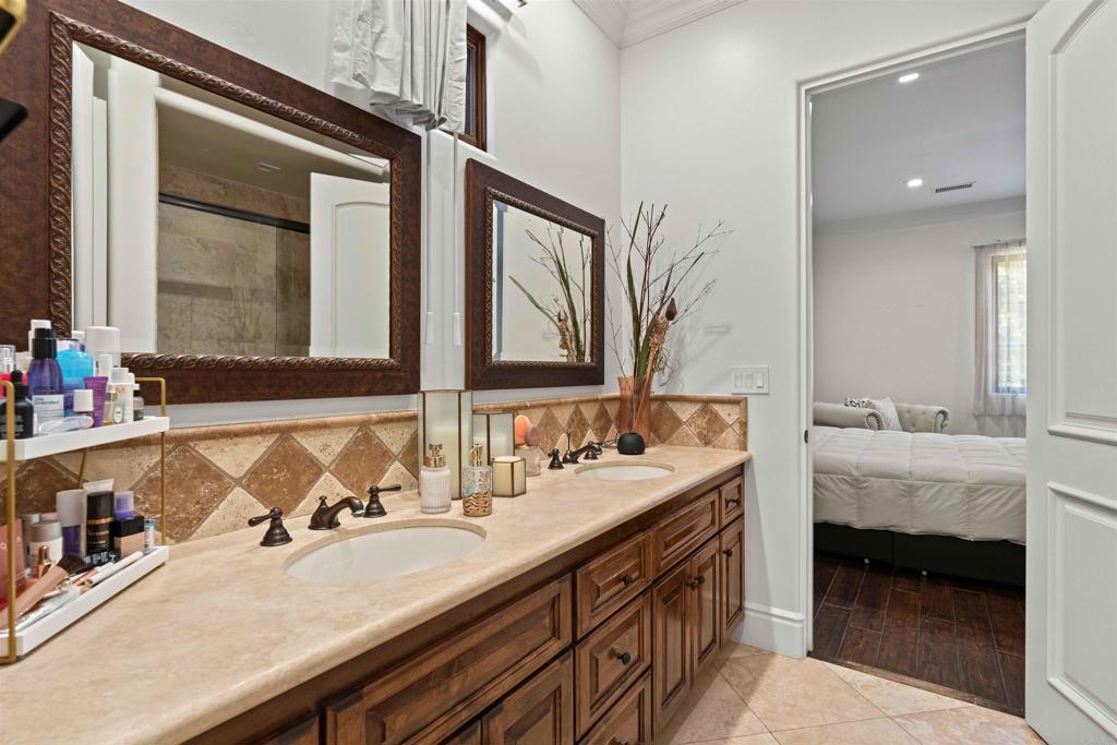 MLS #PTP2506508 image #34